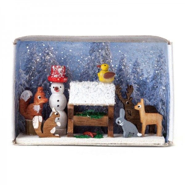 Dregeno Erzgebirge - Miniatur-Zündholzschachtel Tierfütterung